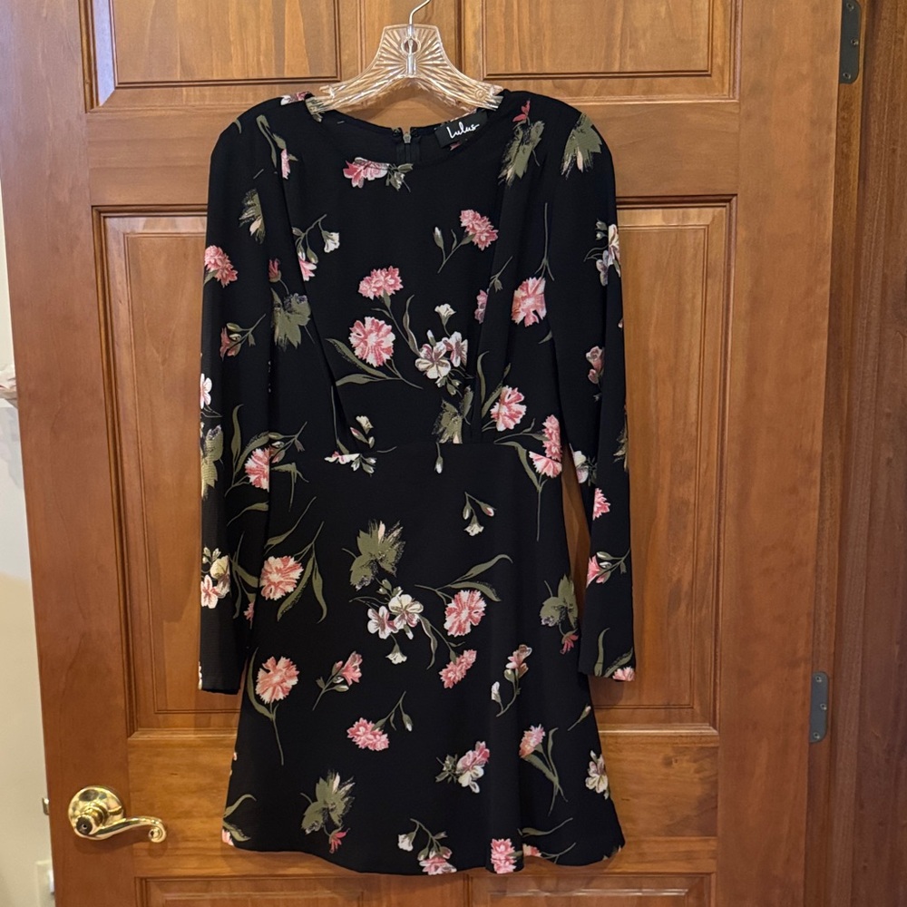 Lulu's Elegant Black Dress with Floral Accents